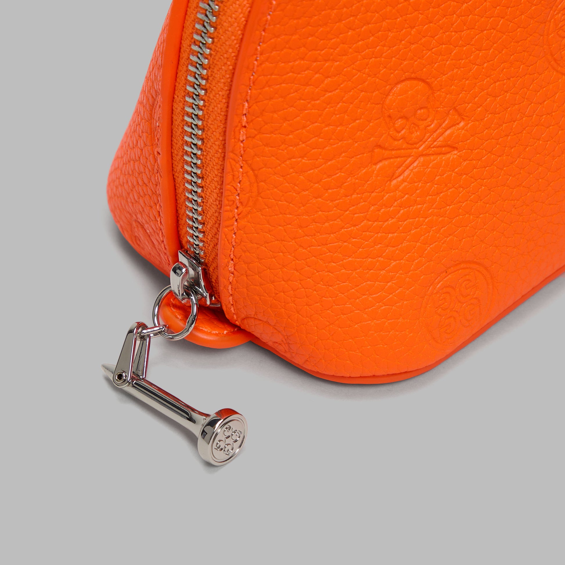 EMBOSSED SKULL & TEES COSMETICS CASE | G/FORE Near me