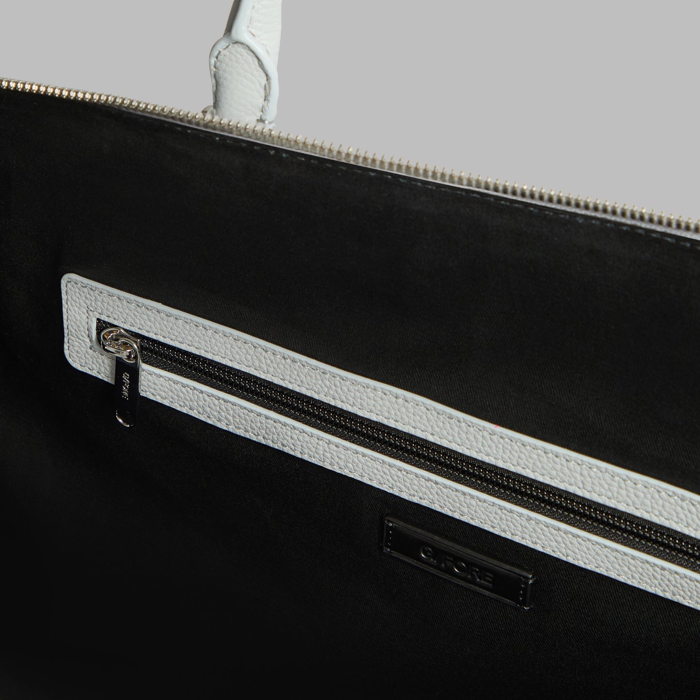 EMBOSSED SKULL & TEES LEATHER WEEKENDER | G/FORE On sale