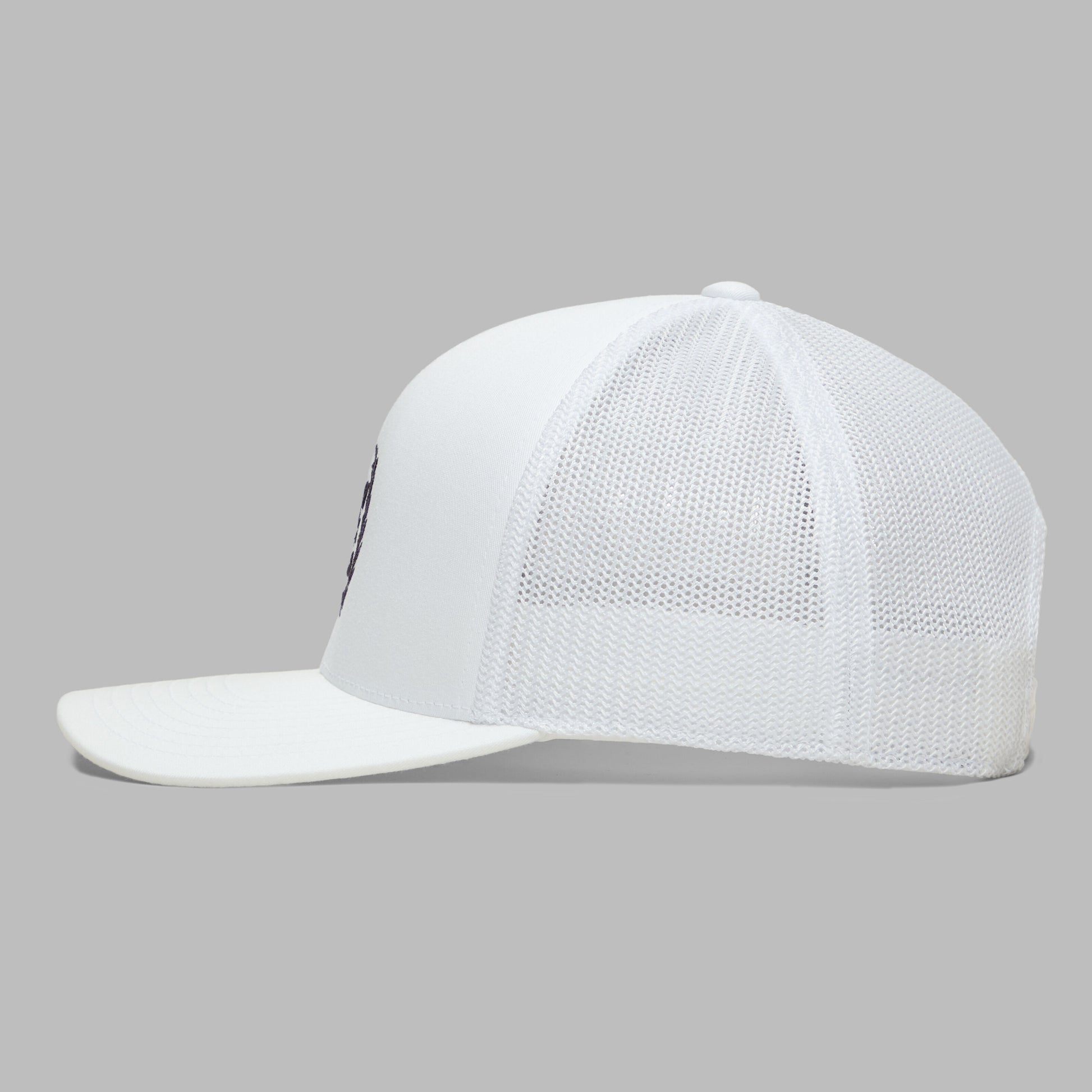 LTD RELEASE G WREATH TRUCKER HAT | G/FORE New