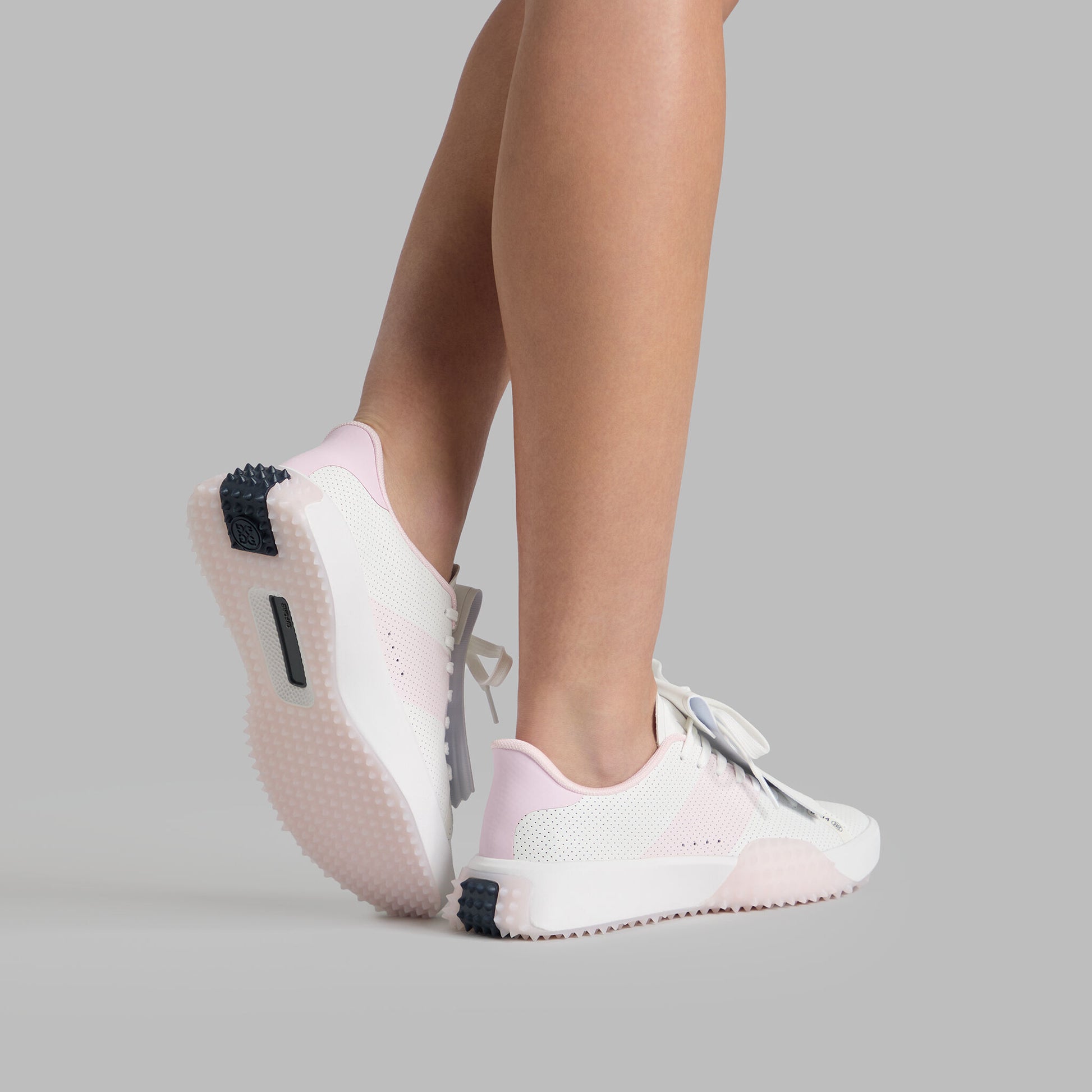 G.112 PERFORATED SADDLE STRIPE KILTIE GOLF SHOE | G/FORE sale