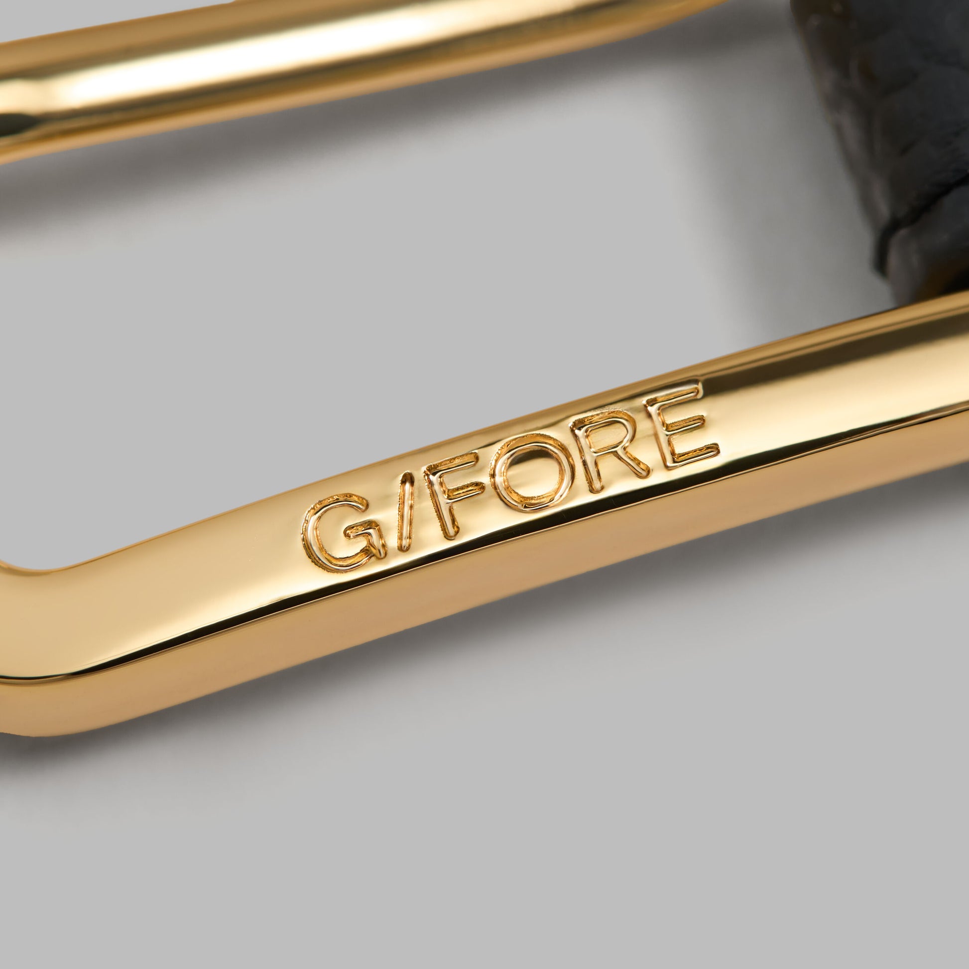 METAL TEES PEBBLE LEATHER BELT | G/FORE On sale